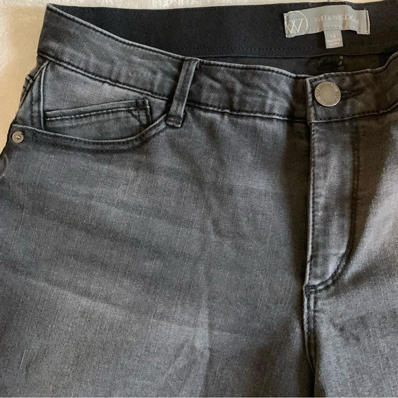 WIT & WISDOM 'Ab'Solution Roll Cuff Denim Shorts in Black Size 14 - Picture 14 of 15